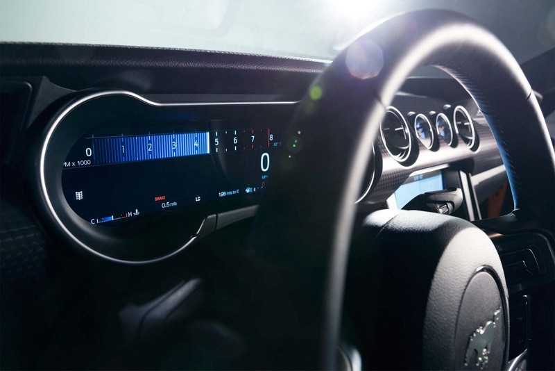 小改款《Ford Mustang》全面升級10速手自排 199.8萬元起開放預售 小改款《Ford Mustang》全面升級10速手自排 199.8萬元起開放預售