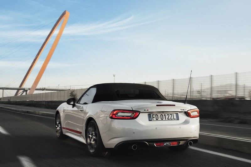 《Fiat 124 Spider S-Design》預約2018年日內瓦車展動感現身 《Fiat 124 Spider S-Design》預約2018年日內瓦車展動感現身