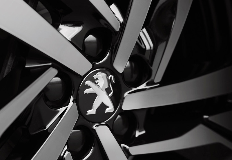 《Peugeot 508 First Edition》首發特仕日內瓦車展前夕網路現身 《Peugeot 508 First Edition》首發特仕日內瓦車展前夕網路現身