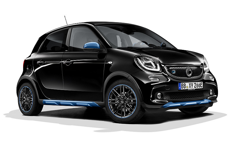 Daimler集團首款量產「EQ」電動車《smart EQ fortwo / forfour》改款新亮相 Daimler集團首款量產「EQ」電動車《smart EQ fortwo / forfour》改款新亮相