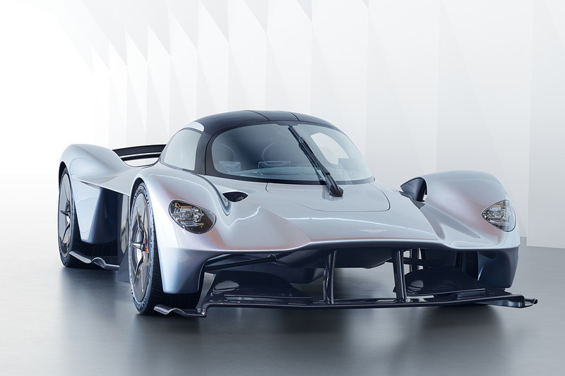 《Aston Martin Valkyrie AMR Pro》日內瓦發表 馬力重量比1:1極致超跑降臨 《Aston Martin Valkyrie AMR Pro》日內瓦發表 馬力重量比1:1極致超跑降臨