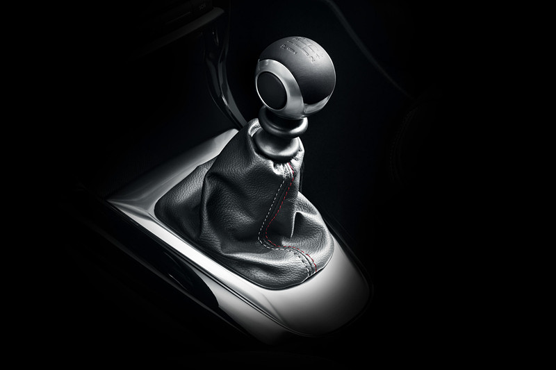 6速手排渦輪特式車 《DS 3 Performance Line MT》日本限量發售 6速手排渦輪特式車 《DS 3 Performance Line MT》日本限量發售