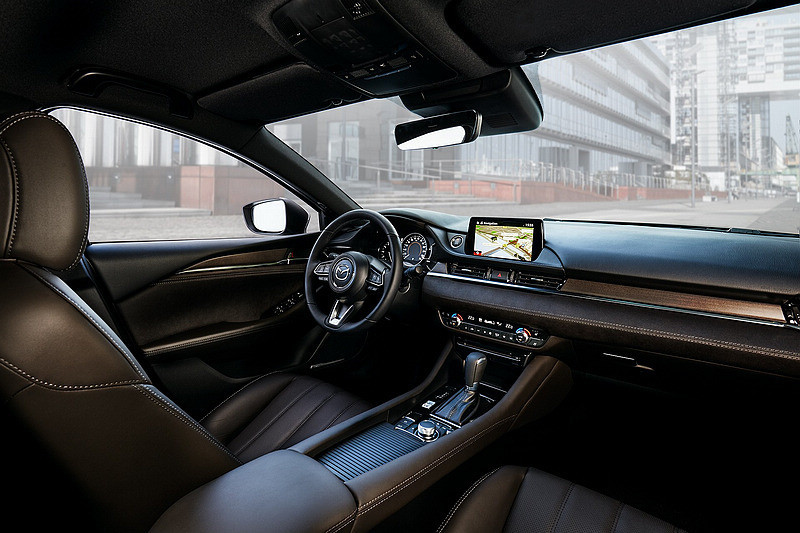 《Mazda》改款《Mazda6》及新年式《CX-5》展開接單 台灣馬自達公佈2018年度計劃 《Mazda》改款《Mazda6》及新年式《CX-5》展開接單 台灣馬自達公佈2018年度計劃