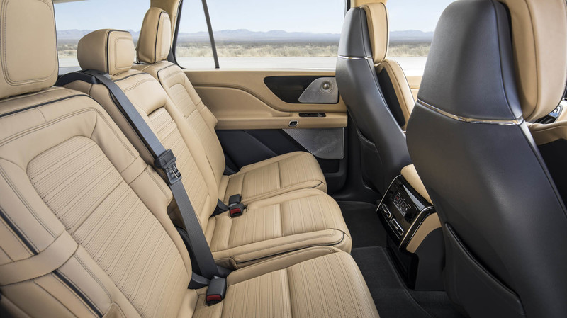 《Lincoln Aviator Concept》紐約預覽Plug-In Hybrid動力新概念 《Lincoln Aviator Concept》紐約預覽Plug-In Hybrid動力新概念