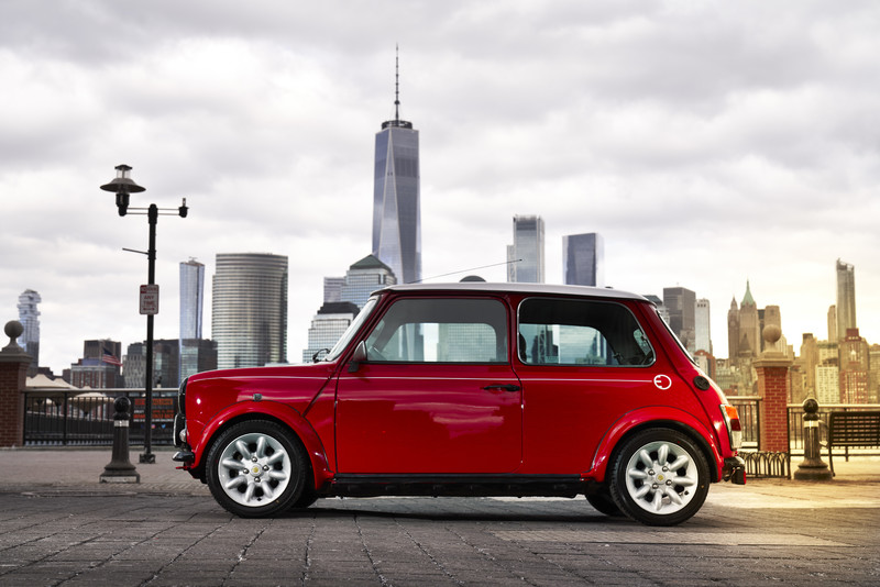 以經典展望未來 《Mini》打造《Mini Electric》電動老咪 以經典展望未來 《Mini》打造《Mini Electric》電動老咪
