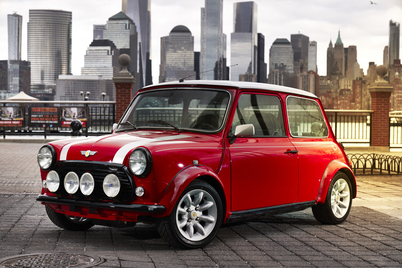 以經典展望未來 《Mini》打造《Mini Electric》電動老咪 以經典展望未來 《Mini》打造《Mini Electric》電動老咪