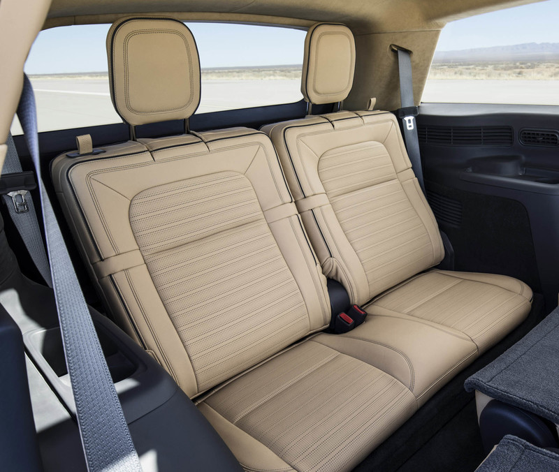 《Lincoln Aviator Concept》紐約預覽Plug-In Hybrid動力新概念 《Lincoln Aviator Concept》紐約預覽Plug-In Hybrid動力新概念
