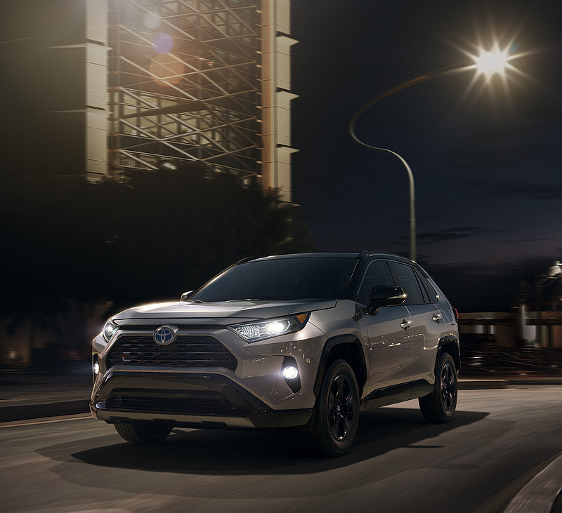 預估今年內迅速導入國內 新世代《Toyota RAV4》紐約車展前搶先亮相 預估今年內迅速導入國內 新世代《Toyota RAV4》紐約車展前搶先亮相