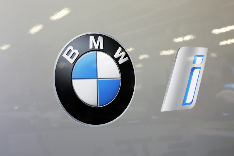 《BMW》表示電動技術量產規模還不足與內燃機匹敵 《BMW》表示電動技術量產規模還不足與內燃機匹敵