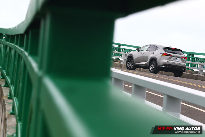 同門比一比:該選《Lexus NX 200》還是《Toyota RAV4 Hybrid》?晉升高級SUV的考量與抉擇 同門比一比:該選《Lexus NX 200》還是《Toyota RAV4 Hybrid》?晉升高級SUV的考量與抉擇