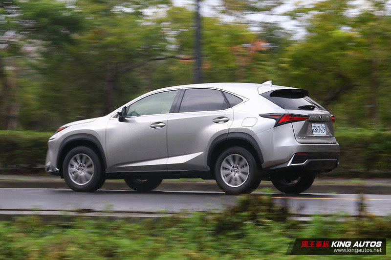同門比一比:該選《Lexus NX 200》還是《Toyota RAV4 Hybrid》?晉升高級SUV的考量與抉擇 同門比一比:該選《Lexus NX 200》還是《Toyota RAV4 Hybrid》?晉升高級SUV的考量與抉擇