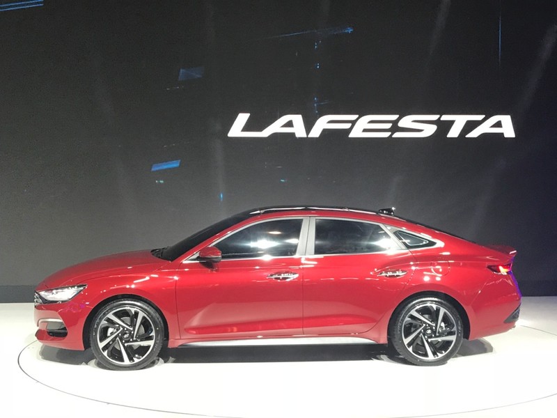 《Hyundai Lafesta》美型轎跑北京車展正式首演 《Hyundai Lafesta》美型轎跑北京車展正式首演