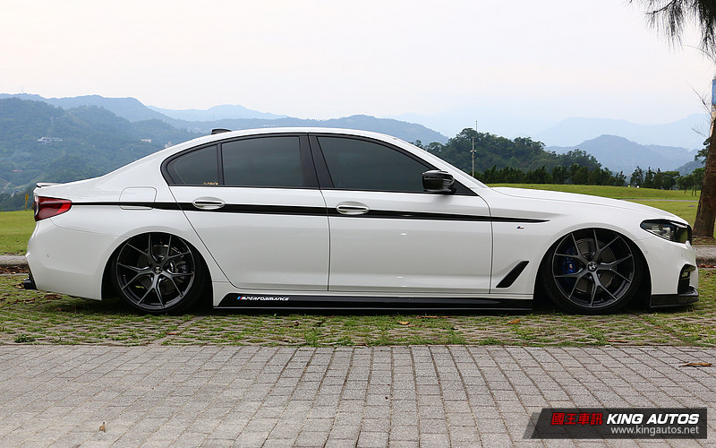 愛車大募集:允文允武中堅寶馬 《BMW G30 520i》內外兼修更添動感跑格 愛車大募集:允文允武中堅寶馬 《BMW G30 520i》內外兼修更添動感跑格