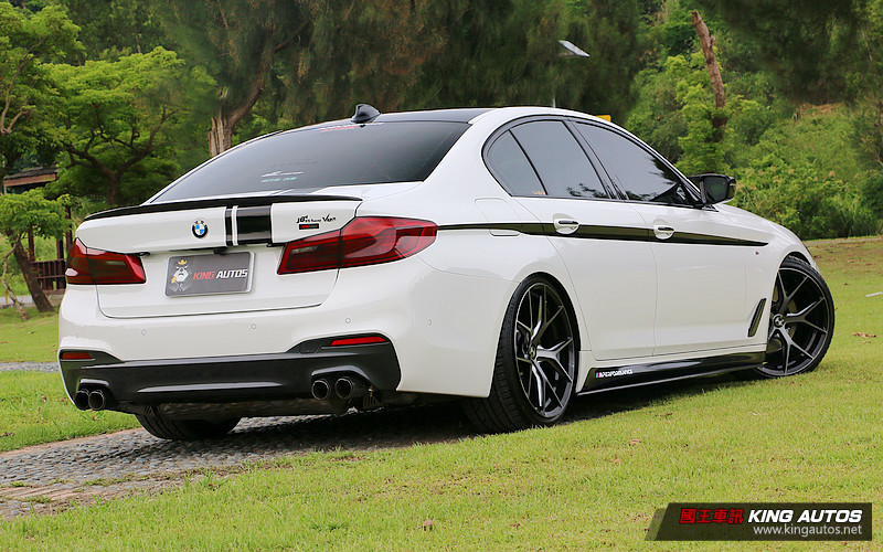 愛車大募集:允文允武中堅寶馬 《BMW G30 520i》內外兼修更添動感跑格 愛車大募集:允文允武中堅寶馬 《BMW G30 520i》內外兼修更添動感跑格