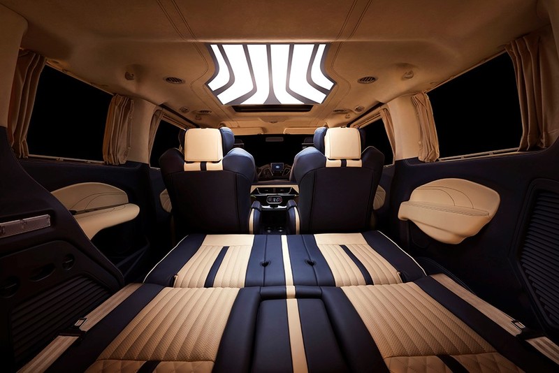 化身商務艙《Ford Tourneo》行政版車型北京車展發表 化身商務艙《Ford Tourneo》行政版車型北京車展發表