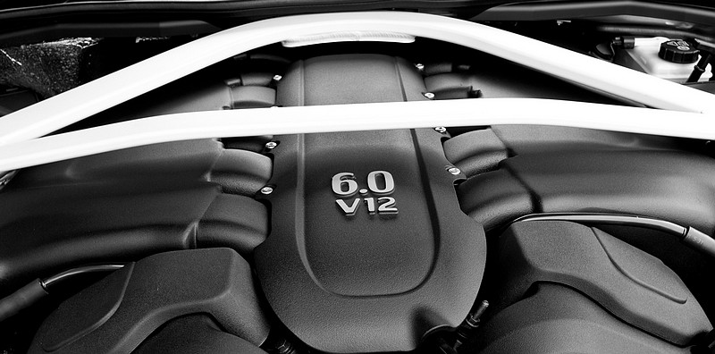 英倫GT更添性能 Wheelsandmore操刀《Aston Martin Vanquish S Volante》更靓也更勁 英倫GT更添性能 Wheelsandmore操刀《Aston Martin Vanquish S Volante》更靓也更勁