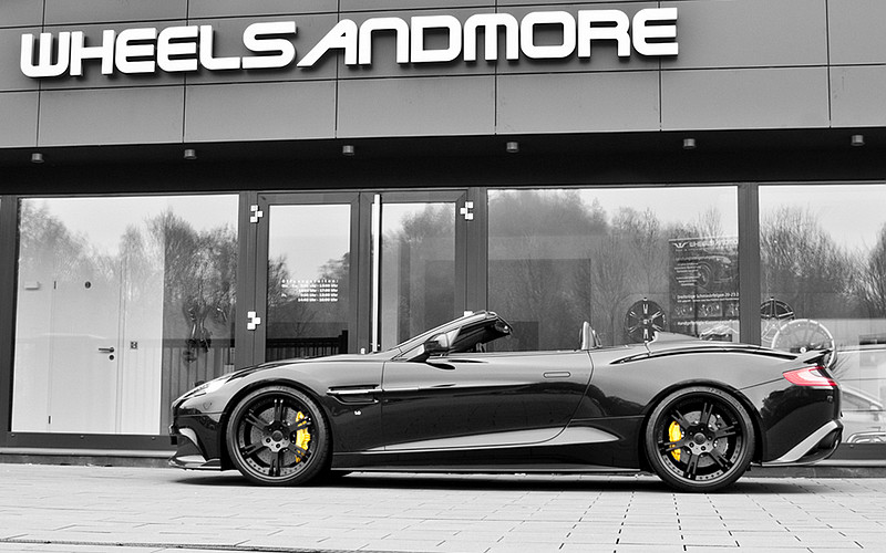 英倫GT更添性能 Wheelsandmore操刀《Aston Martin Vanquish S Volante》更靓也更勁 英倫GT更添性能 Wheelsandmore操刀《Aston Martin Vanquish S Volante》更靓也更勁
