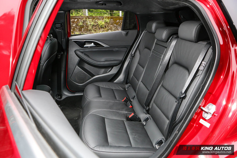 青出於藍而勝於藍─《Infiniti QX30》旗艦款試駕報導 青出於藍而勝於藍─《Infiniti QX30》旗艦款試駕報導