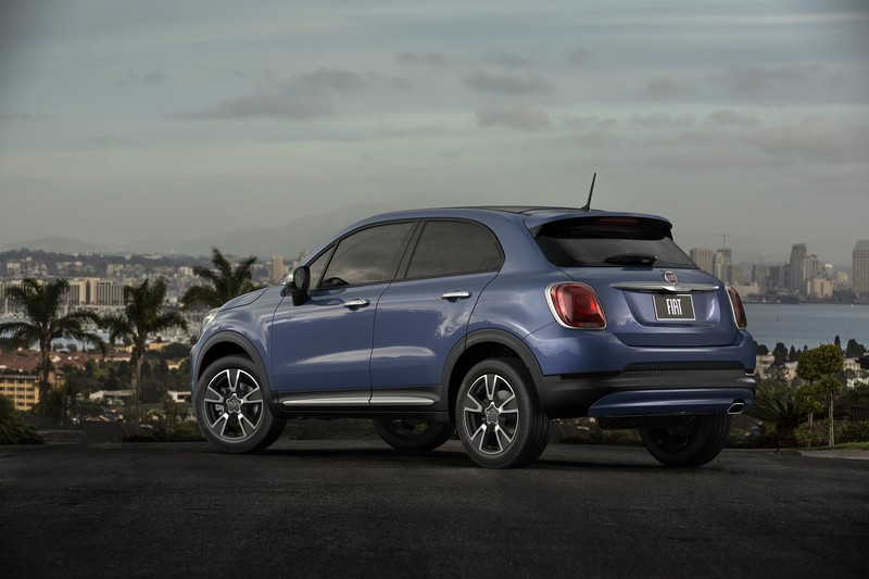 《Fiat 500X Blue Sky Edition》跨界特仕有藍天 《Fiat 500X Blue Sky Edition》跨界特仕有藍天