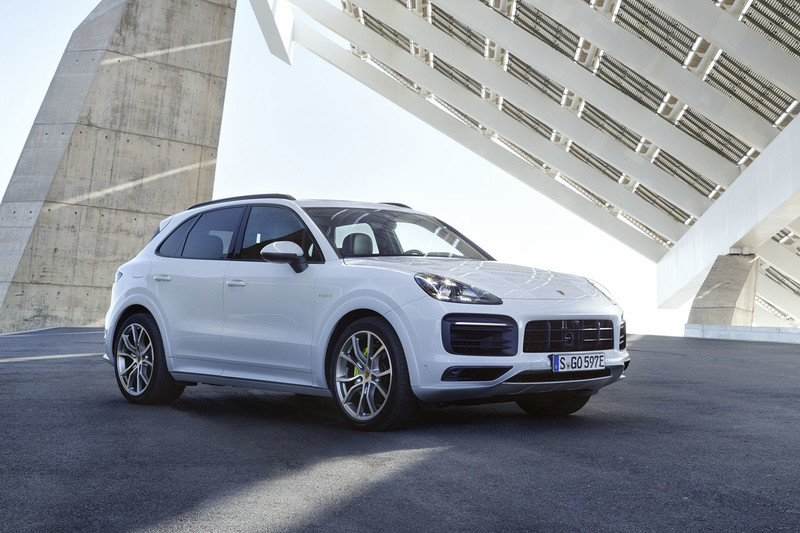 Porsche Cayenne E Hybrid 現身亮相最大馬力462匹平均油耗上看31 2km L 國王車訊kingautos