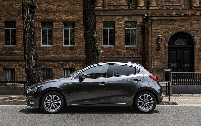 盲點偵測列標配 晶豔魂動紅上身 2019年式《Mazda2》69.9萬發表上市 盲點偵測列標配 晶豔魂動紅上身 2019年式《Mazda2》69.9萬發表上市