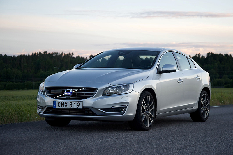《S60》雙車型149萬元起限量入主 《Volvo》5月份促銷優惠開跑 《S60》雙車型149萬元起限量入主 《Volvo》5月份促銷優惠開跑