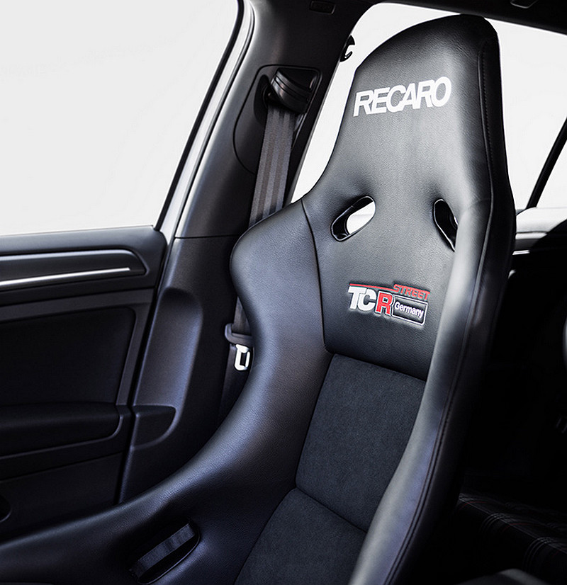 超火熱鋼砲戰將 Oettinger打造《Volkswagen Golf GTI》街道版TCR賽車猛發360hp暴力 超火熱鋼砲戰將 Oettinger打造《Volkswagen Golf GTI》街道版TCR賽車猛發360hp暴力
