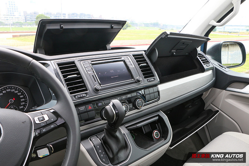 「房車」新定義─《Volkswagen California Beach》試駕報導 「房車」新定義─《Volkswagen California Beach》試駕報導