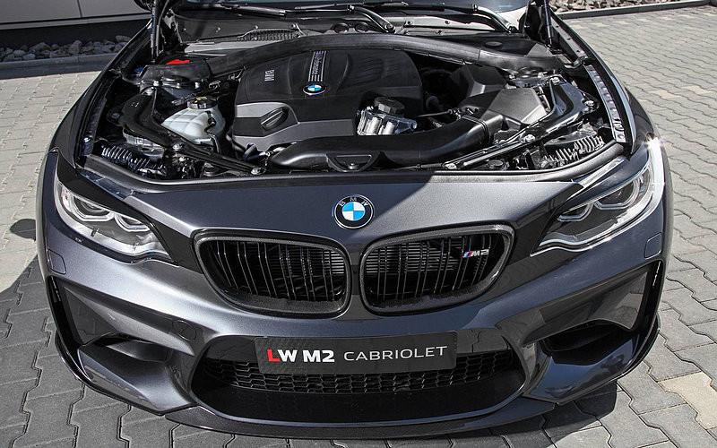 上空M族小寶馬 Lightweight Performance打造《BMW M2 Convertible》御風快感 上空M族小寶馬 Lightweight Performance打造《BMW M2 Convertible》御風快感