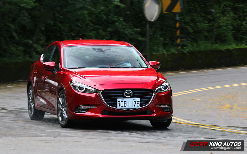 同門比一比:該選《Mazda CX-3》還是《Mazda3》?魂動跨界與掀背的抉擇 同門比一比:該選《Mazda CX-3》還是《Mazda3》?魂動跨界與掀背的抉擇