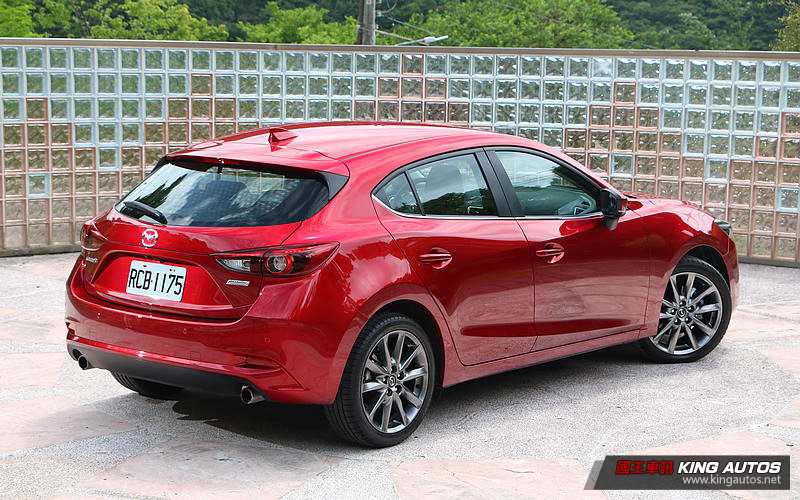 同門比一比:該選《Mazda CX-3》還是《Mazda3》?魂動跨界與掀背的抉擇 同門比一比:該選《Mazda CX-3》還是《Mazda3》?魂動跨界與掀背的抉擇