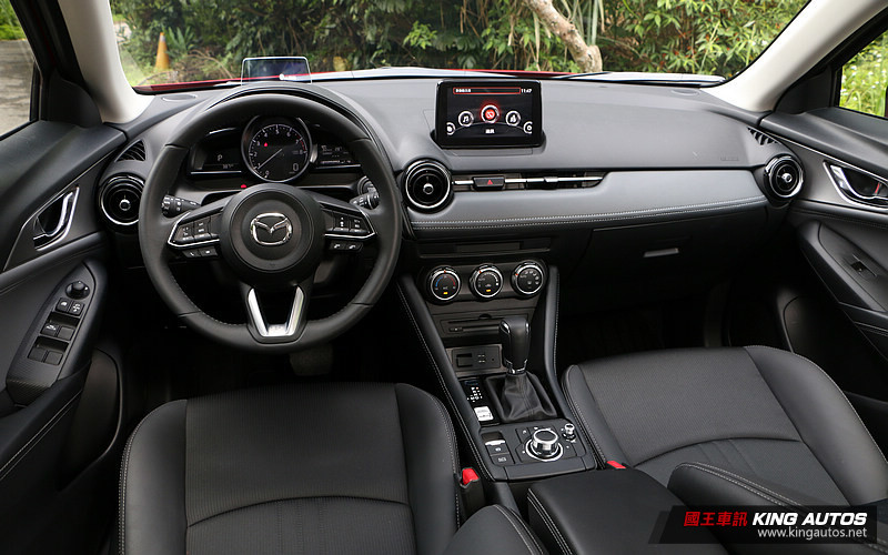 同門比一比:該選《Mazda CX-3》還是《Mazda3》?魂動跨界與掀背的抉擇 同門比一比:該選《Mazda CX-3》還是《Mazda3》?魂動跨界與掀背的抉擇