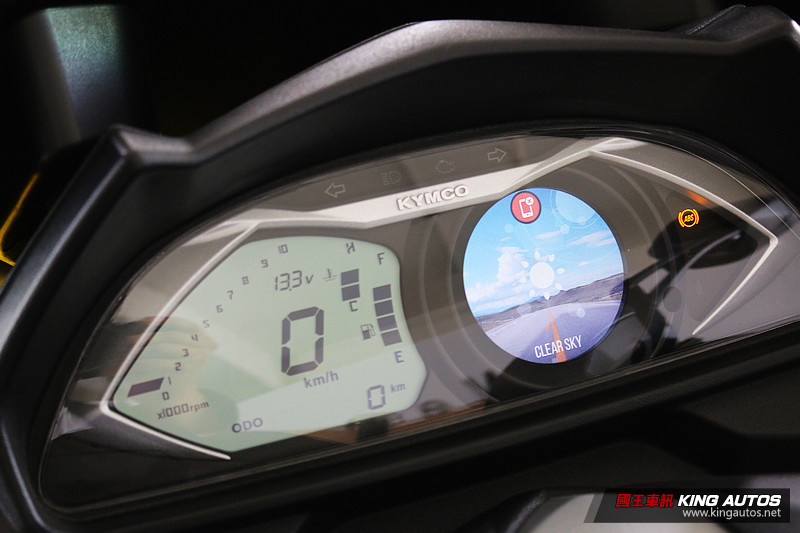 安全/科技再進化 2018新年式《Kymco GDink 300i》17.8萬發表上市 安全/科技再進化 2018新年式《Kymco GDink 300i》17.8萬發表上市