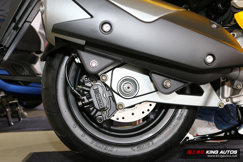 安全/科技再進化 2018新年式《Kymco GDink 300i》17.8萬發表上市 安全/科技再進化 2018新年式《Kymco GDink 300i》17.8萬發表上市