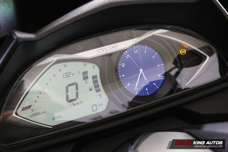 安全/科技再進化 2018新年式《Kymco GDink 300i》17.8萬發表上市 安全/科技再進化 2018新年式《Kymco GDink 300i》17.8萬發表上市