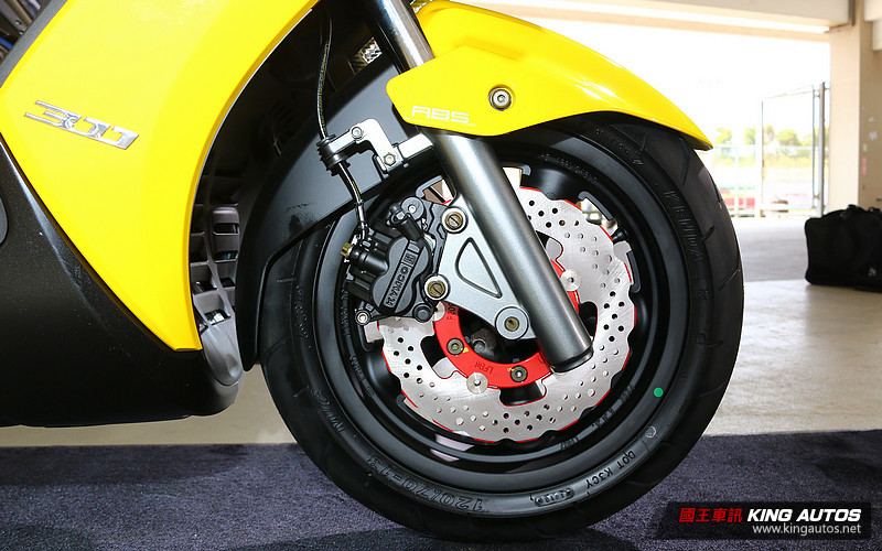 安全/科技再進化 2018新年式《Kymco GDink 300i》17.8萬發表上市 安全/科技再進化 2018新年式《Kymco GDink 300i》17.8萬發表上市