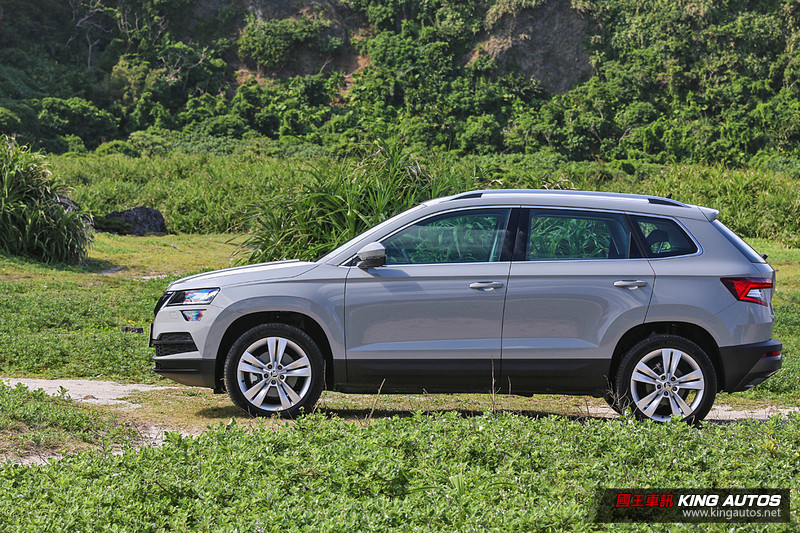 開創中型SUV新局 標配ACC+AEB 《Škoda Karoq》上市優惠106.9萬起正式發表 開創中型SUV新局 標配ACC+AEB 《Škoda Karoq》上市優惠106.9萬起正式發表