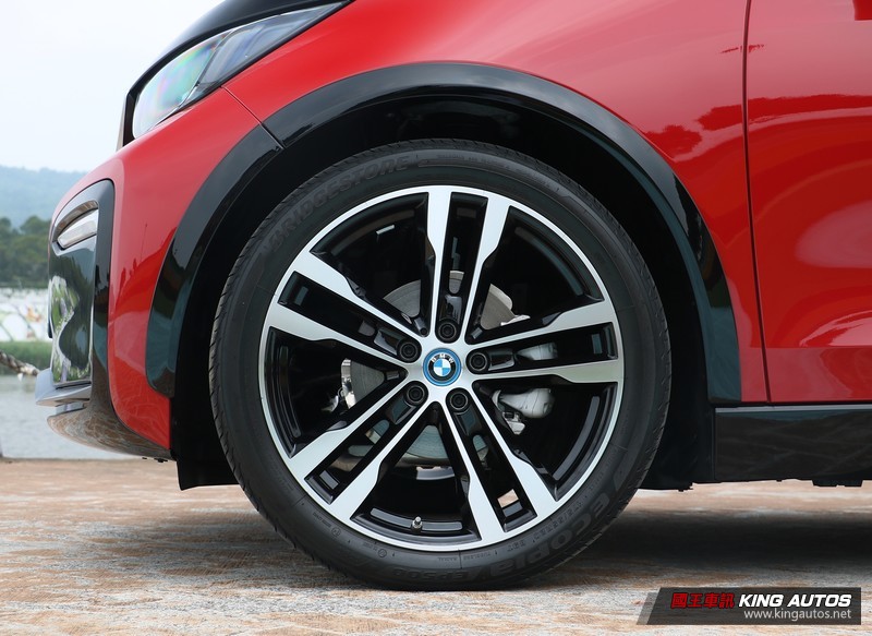 想多給你點運動氣息─小改款《BMW i3S》試駕報導 想多給你點運動氣息─小改款《BMW i3S》試駕報導
