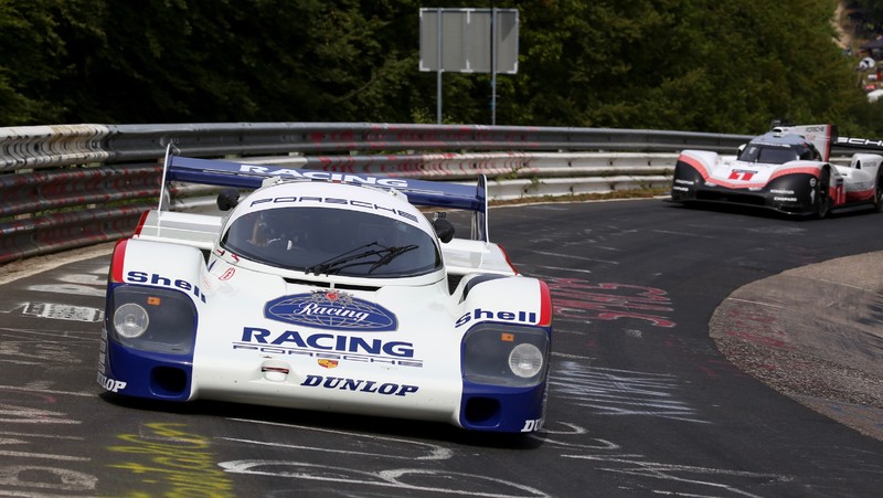 賽道狂奔為何事 《Porsche 919 Hybrid Evo》疑似進行紐柏林單圈測時 賽道狂奔為何事 《Porsche 919 Hybrid Evo》疑似進行紐柏林單圈測時