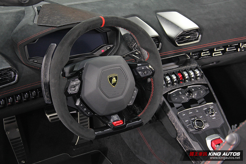 《Lamborghini Huracán Performante Spyder》正式抵臺 報價1,920萬元同展風情與激情 《Lamborghini Huracán Performante Spyder》正式抵臺 報價1,920萬元同展風情與激情