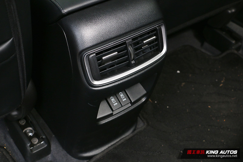 國王集評 雙雄比拚 Mazda Cx 5 Honda Cr V 空間配備篇 國王車訊kingautos 國王集評 雙雄比拚 Mazda Cx 5 Honda Cr V 空間配備篇 國王車訊kingautos