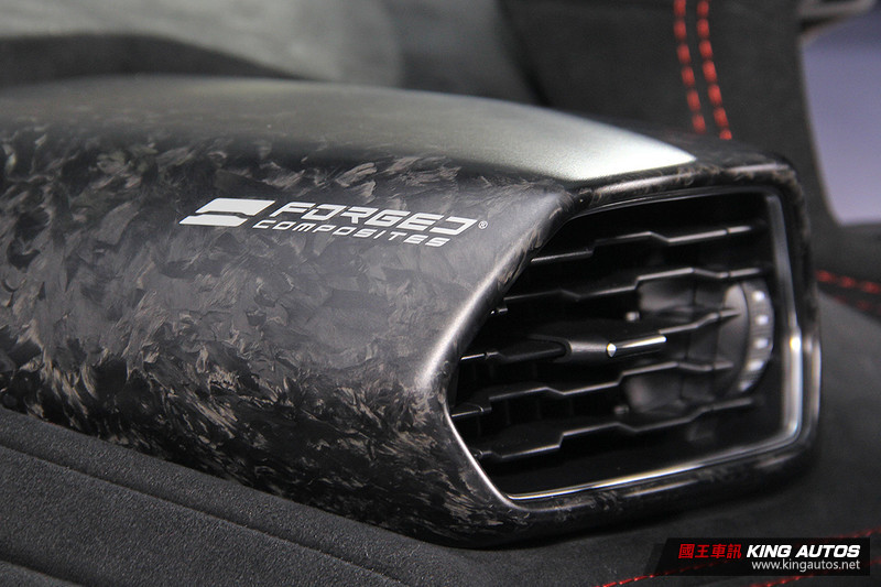 《Lamborghini Huracán Performante Spyder》正式抵臺 報價1,920萬元同展風情與激情 《Lamborghini Huracán Performante Spyder》正式抵臺 報價1,920萬元同展風情與激情