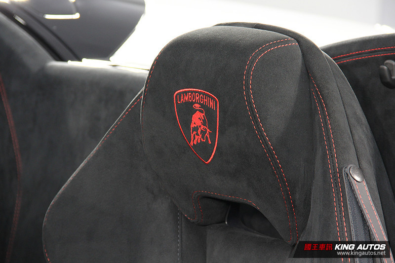 《Lamborghini Huracán Performante Spyder》正式抵臺 報價1,920萬元同展風情與激情 《Lamborghini Huracán Performante Spyder》正式抵臺 報價1,920萬元同展風情與激情