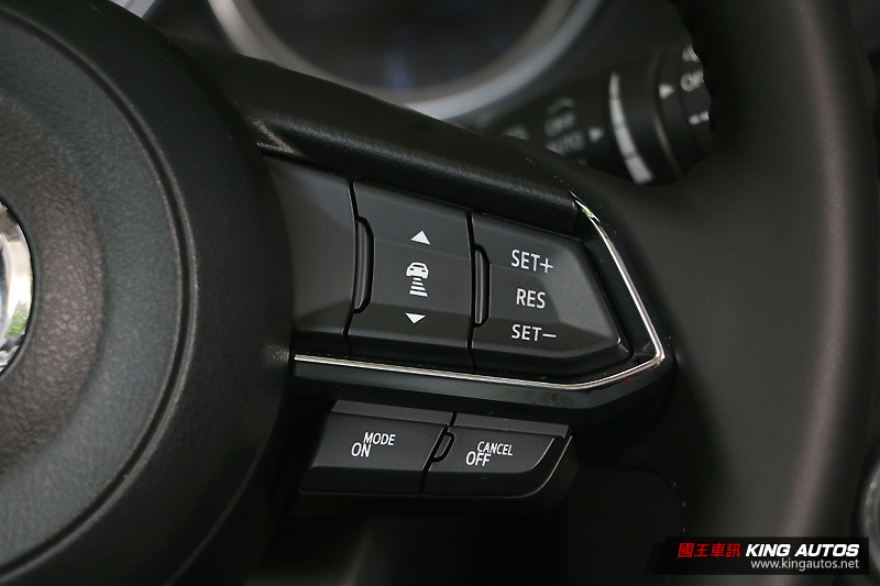 【國王集評】雙雄比拚 《Mazda CX-5 & Honda CR-V》 ─ 空間配備篇 【國王集評】雙雄比拚 《Mazda CX-5 & Honda CR-V》 ─ 空間配備篇