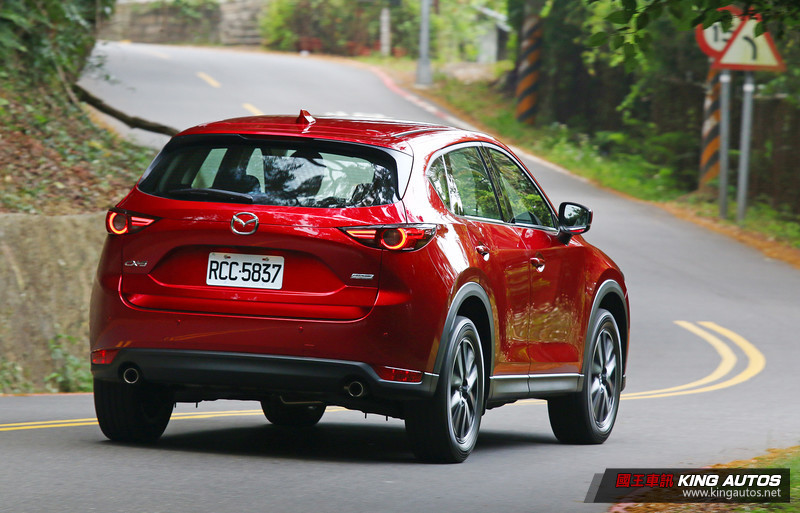 【國王集評】雙雄比拚 《Mazda CX-5 & Honda CR-V》 ─ 動態篇 【國王集評】雙雄比拚 《Mazda CX-5 & Honda CR-V》 ─ 動態篇