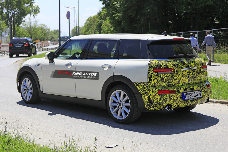 第二代《Mini Clubman》即將小改款 測試用偽裝車首度現蹤 第二代《Mini Clubman》即將小改款 測試用偽裝車首度現蹤