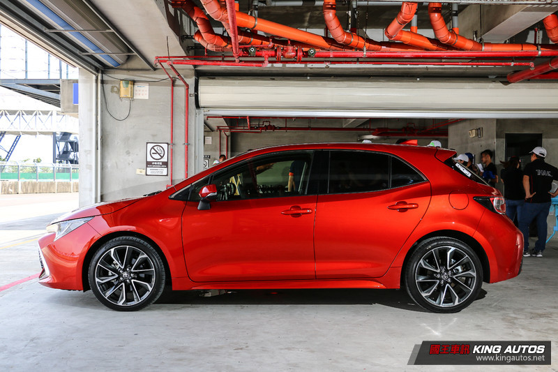 【市場分析】《Toyota Auris》將成為馬三殺手?兩車戰力完整剖析 【市場分析】《Toyota Auris》將成為馬三殺手?兩車戰力完整剖析