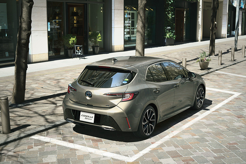 《Toyota Corolla Sport》日版《Auris》正式登場 1.2T與1.8 Hybrid雙動力月販目標2,300輛 《Toyota Corolla Sport》日版《Auris》正式登場 1.2T與1.8 Hybrid雙動力月販目標2,300輛
