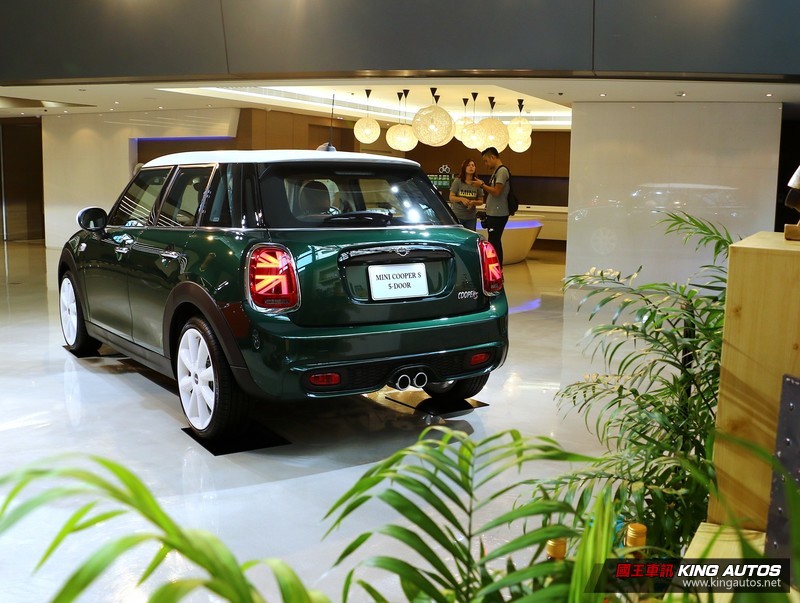 七速DCT變速箱導入 小改款《Mini Cooper 3D/5D/Cabrio》全車系臺灣正式發表 七速DCT變速箱導入 小改款《Mini Cooper 3D/5D/Cabrio》全車系臺灣正式發表