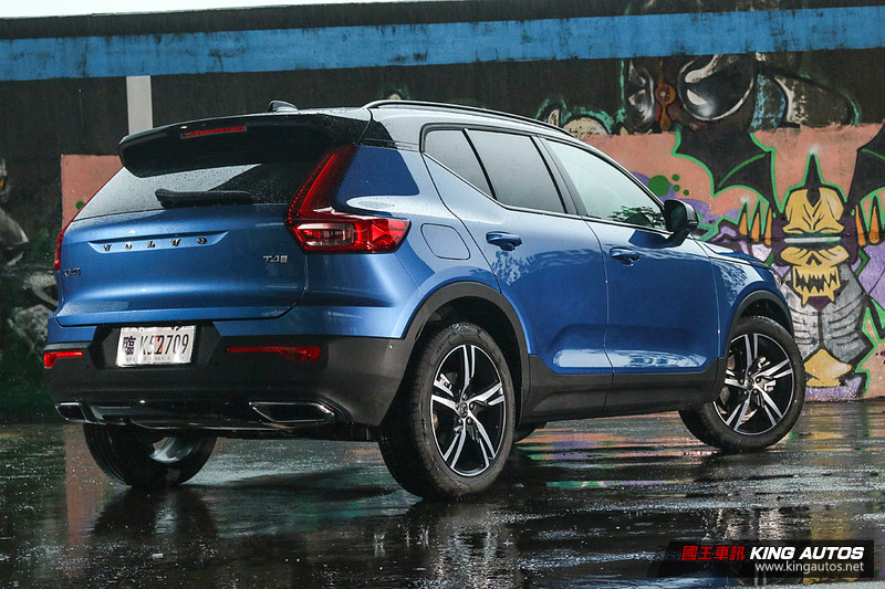 和你想的不一樣 — 《Volvo XC40 T4 R-Design》試車報導 和你想的不一樣 — 《Volvo XC40 T4 R-Design》試車報導
